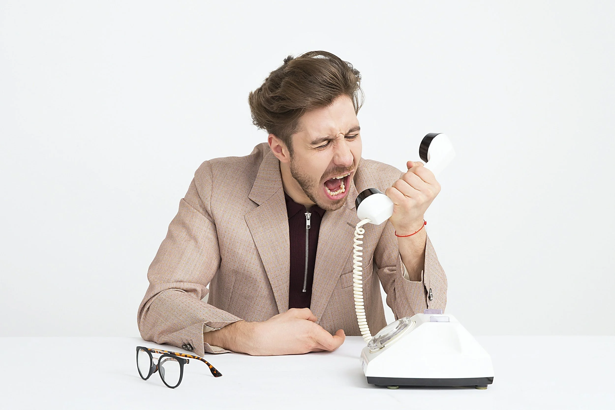 How to Provide Better Customer Service in the Voice Over Industry